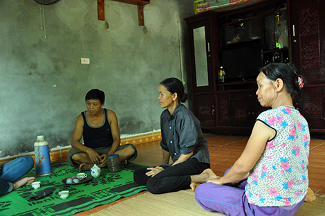 Xóm nghèo hoang mang vì bệnh lạ