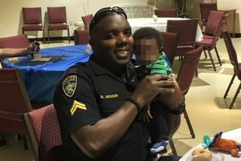 Cảnh sát Mỹ lại bị phục kích