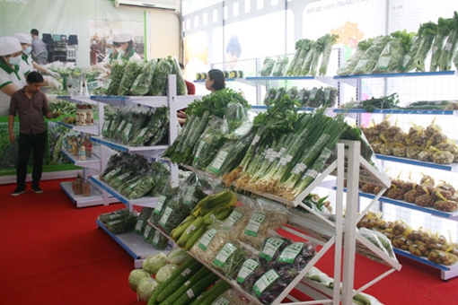 Phiên chợ nông sản, thực phẩm an toàn thường nhật tại Hà Nội