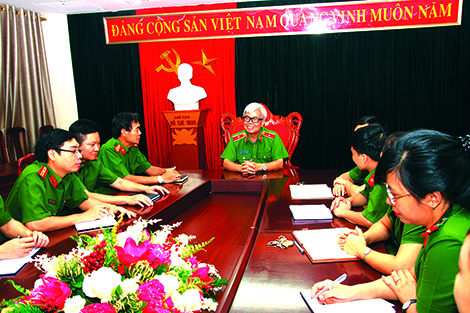 Hợp lực đấu tranh chống buôn lậu trên biển