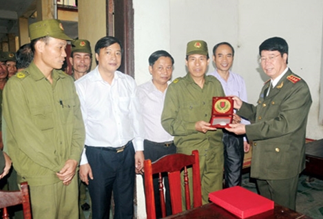 Đẩy mạnh xây dựng phong trào toàn dân bảo vệ ANTQ trong tình hình mới