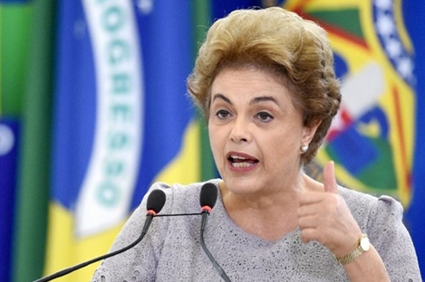 Nữ Tổng thống Dilma Rousseff chấp nhận "hầu tòa"
