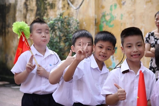 Học sinh thủ đô rộn ràng ngày khai giảng