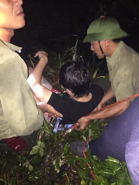 Rơi từ chùa Đồng Yên Tử xuống, thoát chết kỳ diệu nhờ...cây đỡ