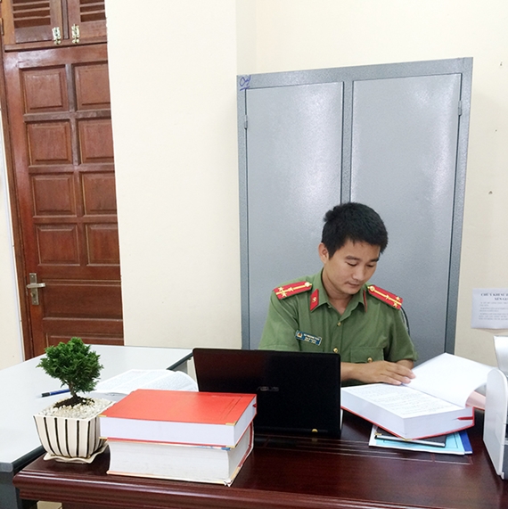 Thầy giáo Công an và bí quyết "thổi lửa" phong trào đoàn