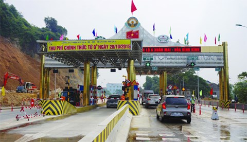 Xử lý dứt điểm chủ xe cố tình trốn vé, vượt trạm phí BOT quốc lộ 6