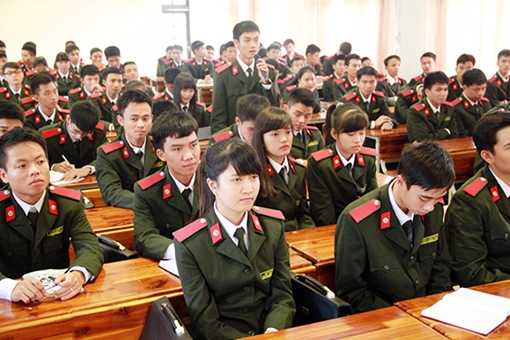 Tăng cường đào tạo gắn lý luận với thực tiễn trong các trường CAND