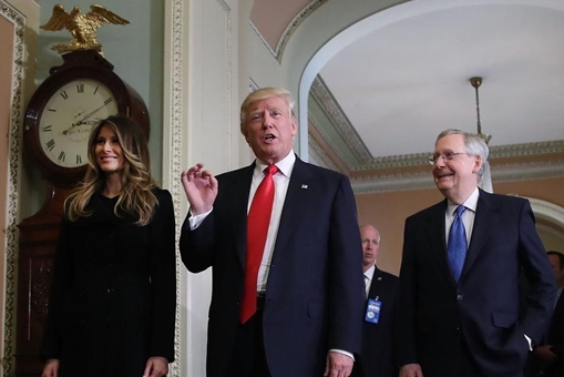 Ông Donald Trump đối phó thế nào với các vụ kiện