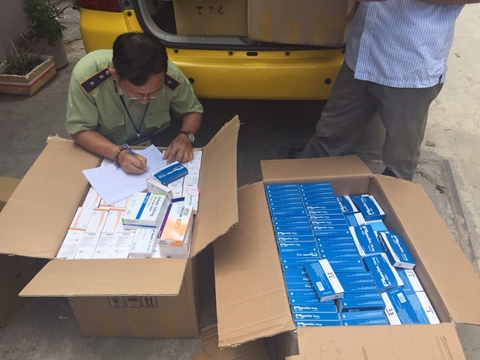  Tiền mất tật mang vì mua thuốc chữa viêm gan siêu vi B,C trên mạng