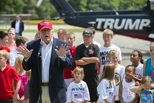 Mỹ “vừa đấm vừa xoa” Trung Quốc