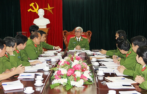 Đẩy mạnh công tác chống buôn lậu trong những ngày cuối năm