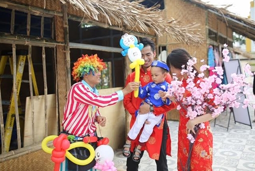 Rộn ràng "Phiên chợ ngày xuân" tại Asia Park