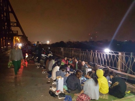 Trào lưu "phượt" đêm của giới trẻ