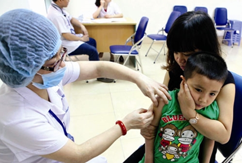 Tiêm bổ sung vắc xin viêm não Nhật Bản cho trẻ từ 6 – 15 tuổi   