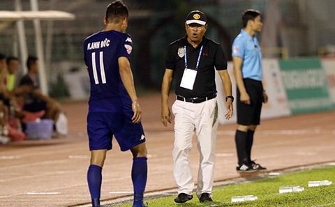 Bóng đá chuyên nghiệp Việt Nam nhìn từ.... Bình Dương 