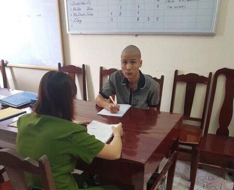 Nửa đường yêu đương, nửa đường trộm cắp