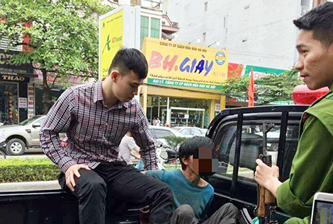 Người đàn ông tâm thần bị nghi nhầm bắt cóc trẻ ở Thanh Hóa