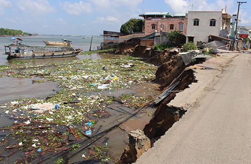 Phó thủ tướng chỉ đạo khắc phục sạt lở bờ sông Vàm Nao 