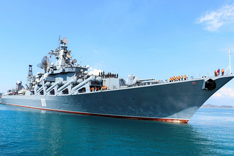 Tàu Hải quân Nga cập cảng Cam Ranh thăm hữu nghị Việt Nam