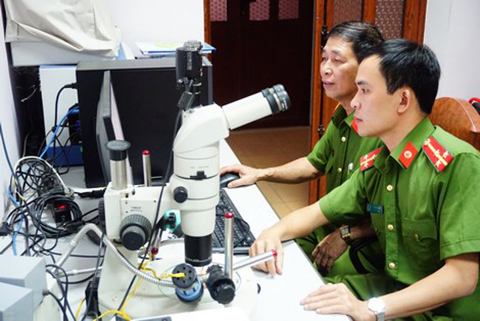 Những người định hướng cho hành trình phá án