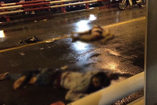 Chạy xe máy vào làn ô tô, 3 thanh niên tử vong tại chỗ