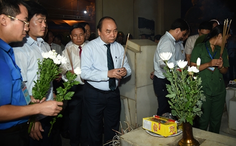 Thủ tướng dự lễ tri ân các anh hùng, liệt sĩ Ngã ba Đồng Lộc