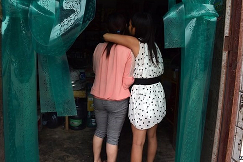 Sử dụng tên giả lừa yêu, bán hai nữ sinh sang Trung Quốc