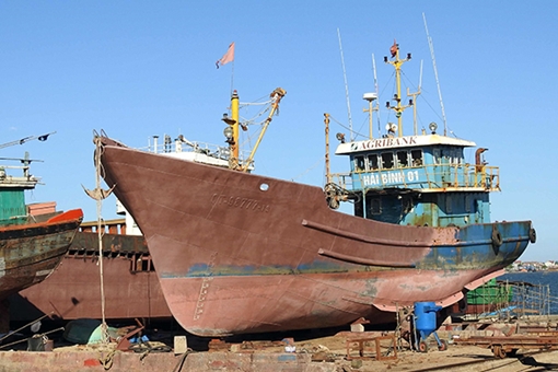 Cần sớm tháo gỡ khó khăn cho ngư dân đưa tàu cá vỏ thép lên bảo dưỡng định kỳ