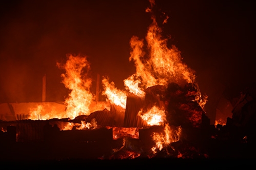 Cháy kho hàng bông vải, sợi ở Thanh Hóa