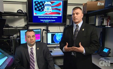 FBI sử dụng phần mềm Photoshop vạch mặt những kẻ ấu dâm