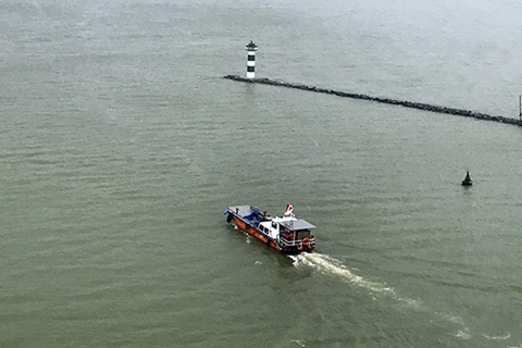 Tìm kiếm nạn nhân mất tích trên sông Hàn