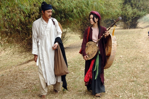 Thiếu kinh phí, chỉ có thể  "Làm phim trên giấy"