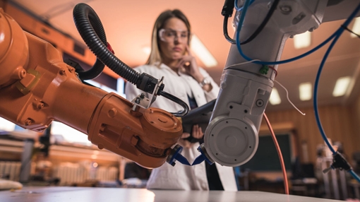 Anh khởi động kế hoạch cải thiện năng suất lao động