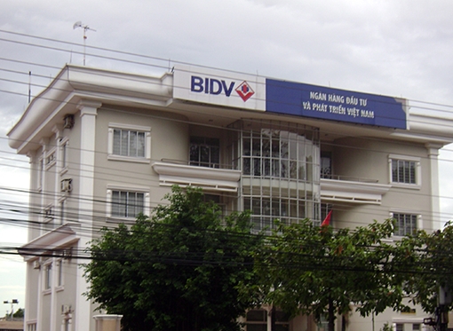 Nhân viên Ngân hàng BIDV ngăn chặn 3 vụ giả danh cán bộ để lừa đảo  qua mạng