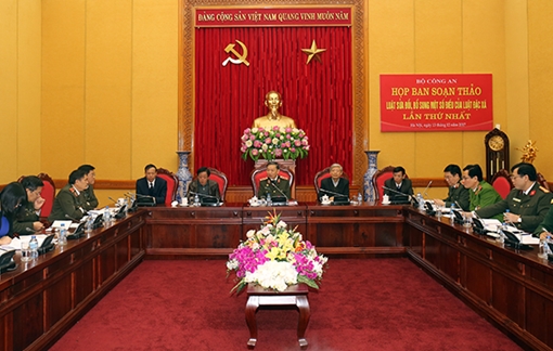 Tiếp tục hoàn thiện cơ sở pháp luật cho công tác đặc xá, hoạt động thi hành án hình sự