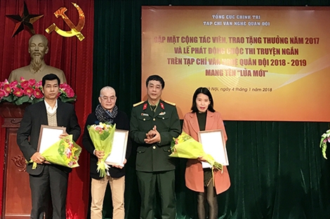 Tạp chí Văn nghệ Quân đội tặng thưởng năm 2017 cho 7 tác giả