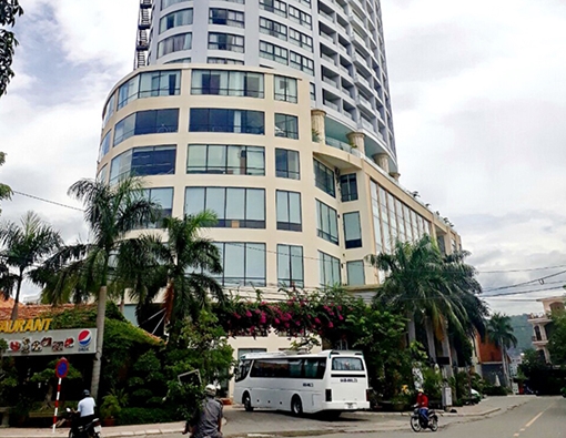 Thu giữ tài sản Bavico Nha Trang sau khi Tổng giám đốc bị bắt về tội chứa mại dâm