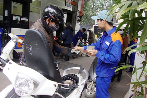 Sẽ báo cáo Chính phủ về đề xuất bỏ xăng A95