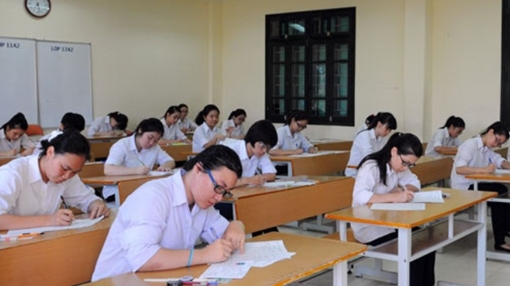 Kỷ luật cảnh cáo cán bộ làm lộ dữ liệu điểm thi THPTQG 2018