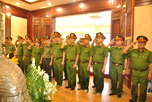 Cụm thi đua số 2 – Khối Cảnh sát Bộ Công an báo công dâng Bác