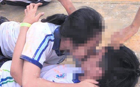 Bộ GD-ĐT lên tiếng về các trò chơi phản cảm, bạo lực trong trường học