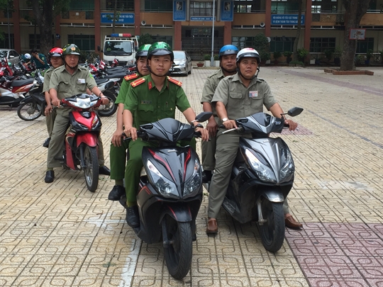 Tổ phó Tổ Bảo vệ dân phố hết lòng vì sự bình yên ở khu dân cư