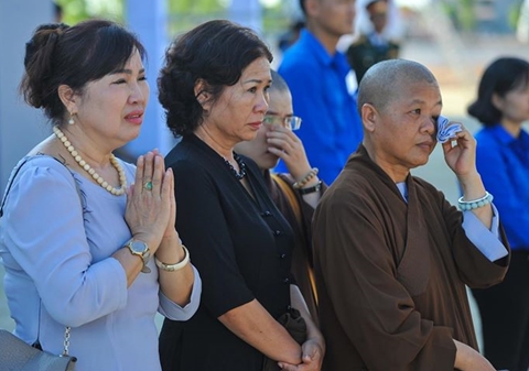 Quê nhà nghẹn ngào tiễn đưa Chủ tịch nước Trần Đại Quang