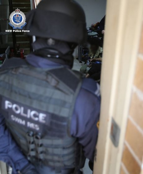 Phá đường dây lừa đảo doanh nghiệp qua email