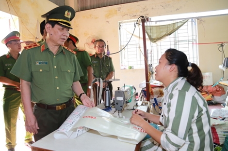 Thứ trưởng Nguyễn Văn Sơn thăm, làm việc với Trại giam Thanh Xuân và Trại tạm giam T16