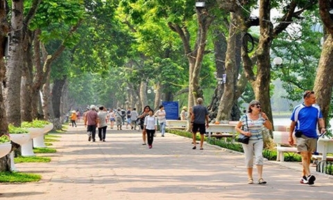 Hà Nội mát mẻ, trưa chiều giảm mây trời nắng