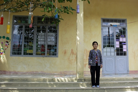 Nhiều hộ nghèo hiến đất làm đường, xây trường học