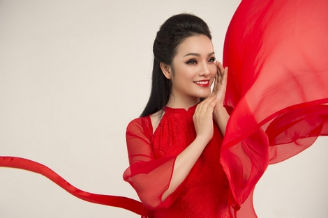 Ca sĩ Tân Nhàn: Tôi bị cuốn hút bởi vẻ đẹp lộng lẫy của âm nhạc truyền thống