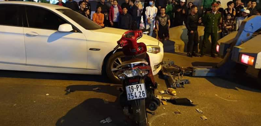 Cô gái trẻ chết thảm sau chạm với xe BMW do nữ tài xế điều khiển