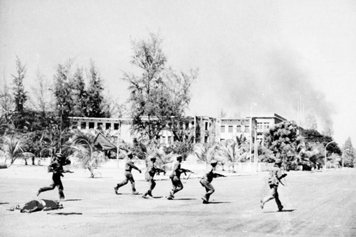 Thắng lợi vĩ đại của chính nghĩa và tình đoàn kết truyền thống Việt Nam – Campuchia